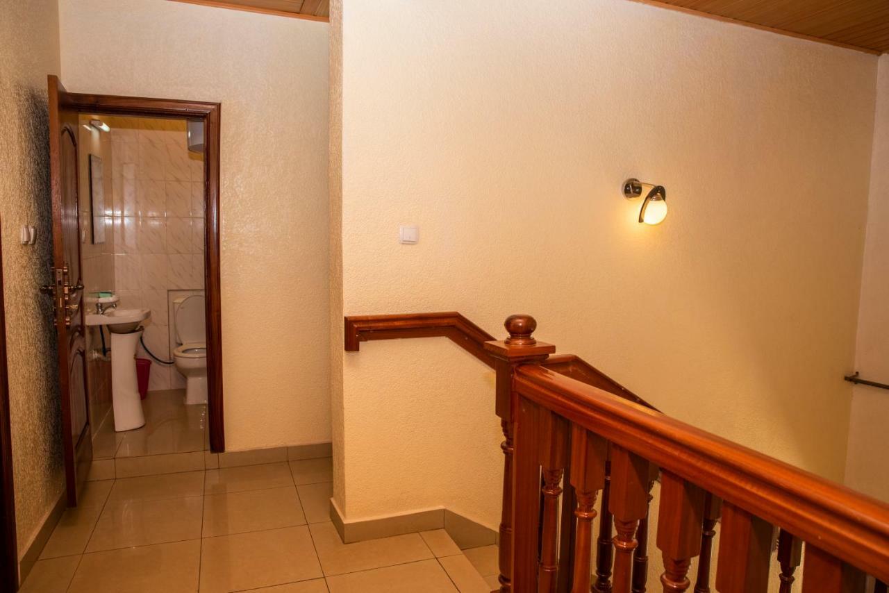 Kigali Castle Hostel Buitenkant foto