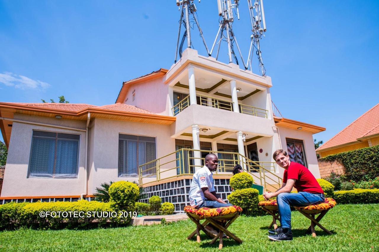 Kigali Castle Hostel Buitenkant foto